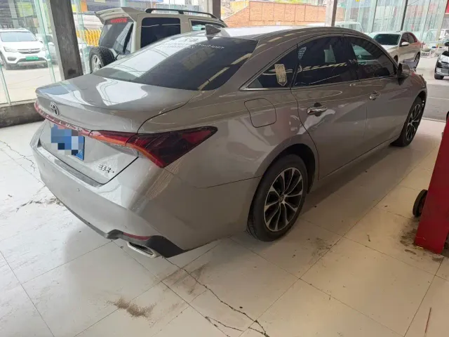 Toyota Avalon 2022 2.0L Luxury Edition — Фото автомобиля 10