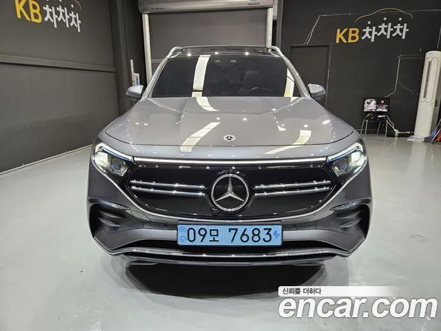 Mercedes-Benz EQB — Фото автомобиля 3
