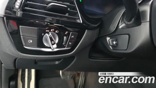 BMW 5-Series — Фото автомобиля 17