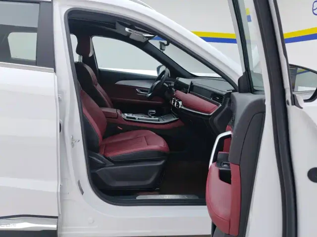Jetour X70 Plus — Фото автомобиля 8