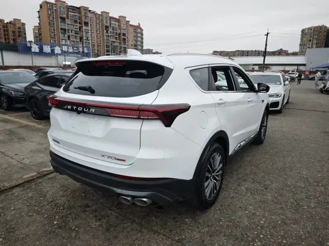 Jetour X70 Plus — Фото автомобиля 16