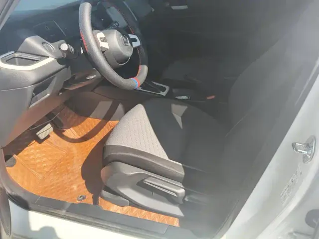 Honda Fit — Фото автомобиля 9
