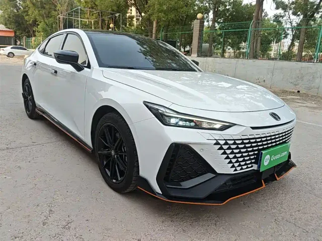 Changan UNI-V — Фото автомобиля 21