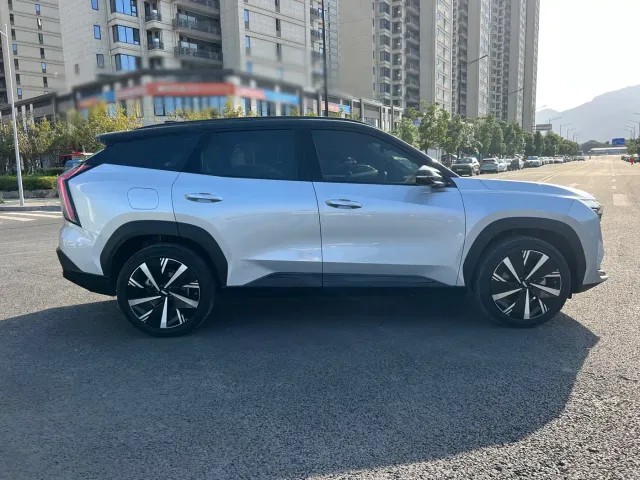 Geely Boyue L — Фото автомобиля 7