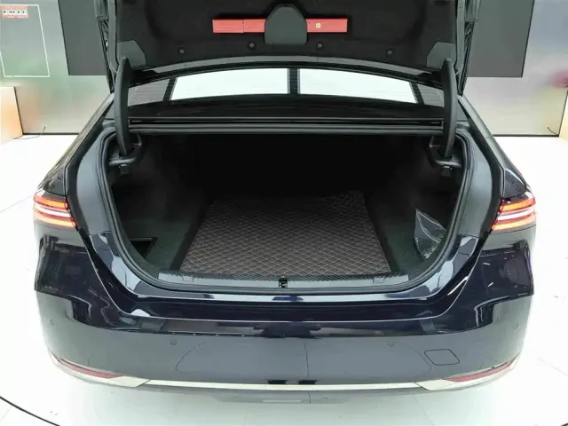 BMW 5 Series — Фото автомобиля 21