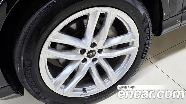 Audi Q7 45 TDI quattro Premium — Фото автомобиля 19