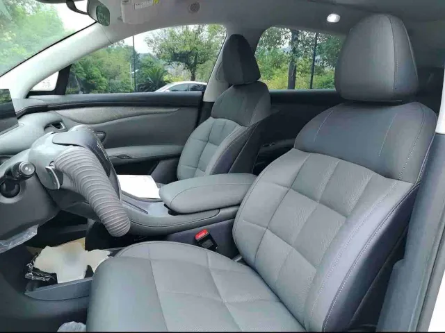 IM Motors LS6 — Фото автомобиля 6