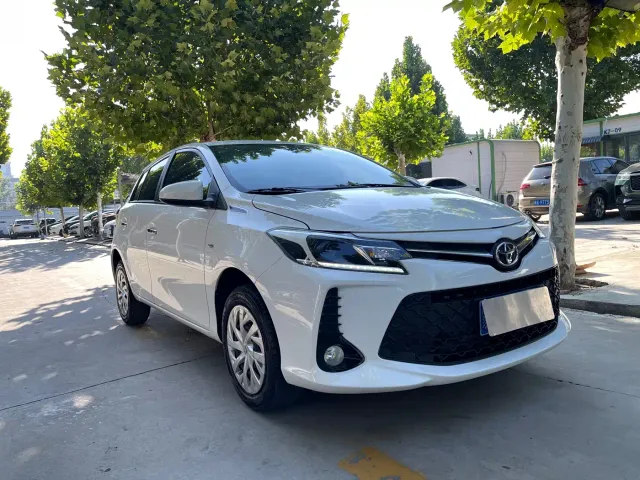 Toyota Vios FS — Фото автомобиля 2