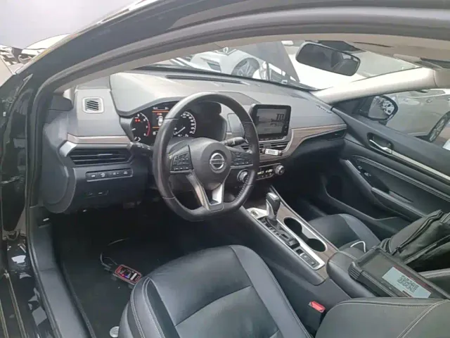 Nissan Teana — Фото автомобиля 9