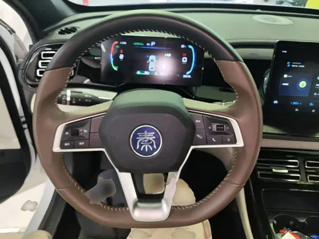 BYD Qin PLUS — Фото автомобиля 10