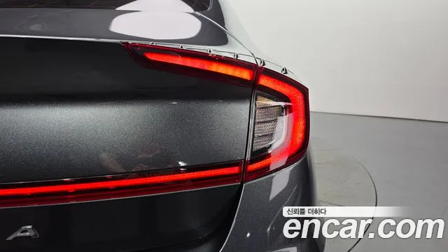 Hyundai Sonata Sonata (DN8) 2.0 LPG(Для проката) — Фото автомобиля 21