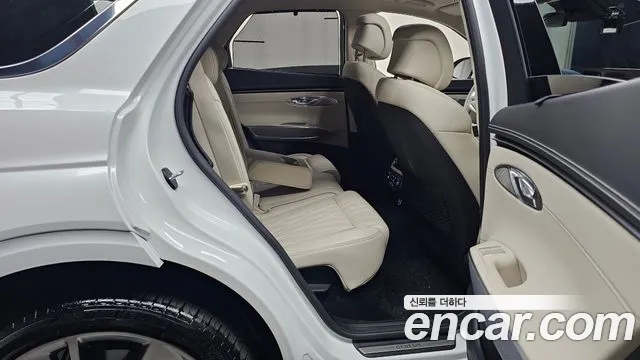 Genesis GV70 2.5T Бензин AWD — Фото автомобиля 12