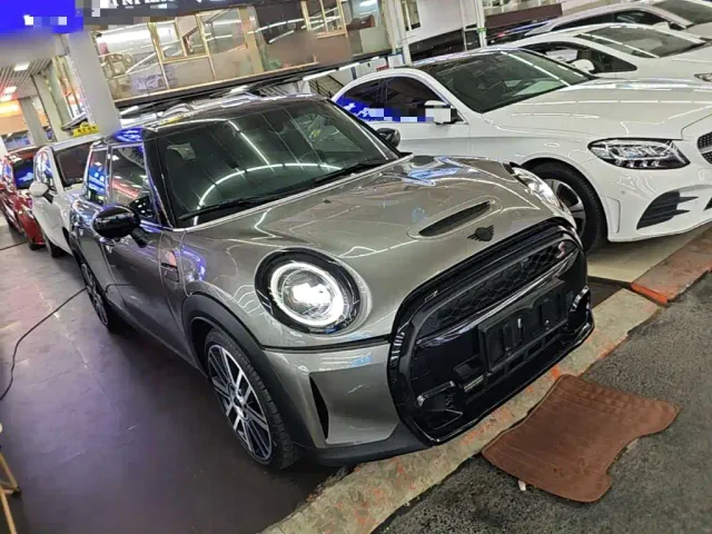 MINI Hatch — Фото автомобиля 3