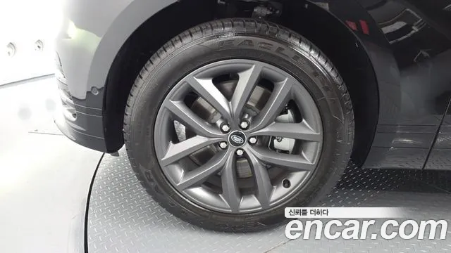 Land Rover Range Rover Velar — Фото автомобиля 5