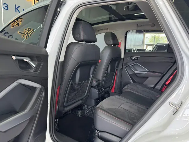 Audi Q3 — Фото автомобиля 6