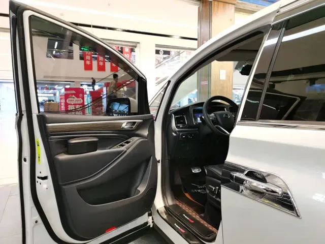 GAC Trumpchi M8 — Фото автомобиля 5