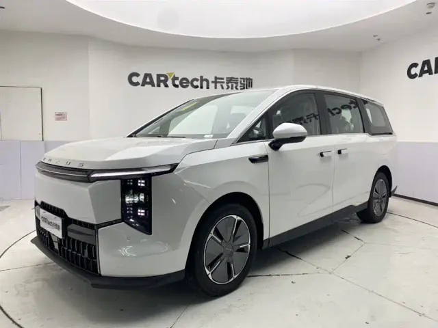 Фотография автомобиля — Maxus Dajia 7