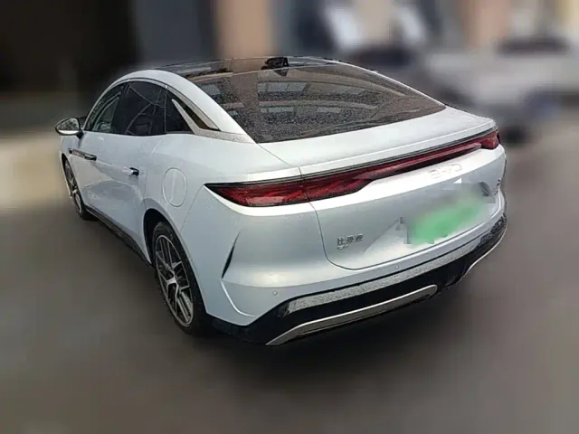 BYD Han L — Фото автомобиля 6