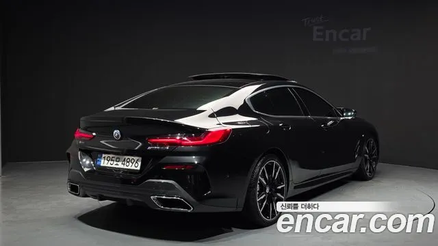 BMW 8-Series — Фото автомобиля 2