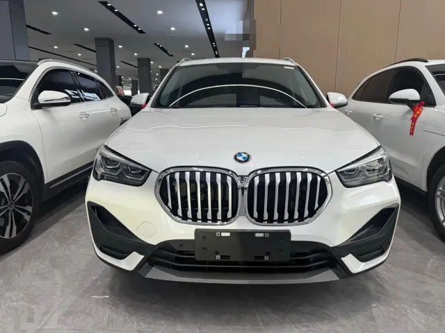BMW X1 — Фото автомобиля 2