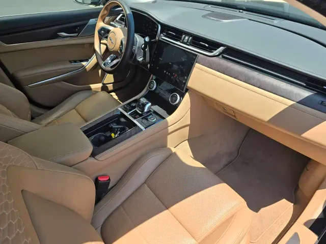 Jaguar XFL — Фото автомобиля 15