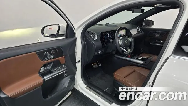 Mercedes-Benz GLA-Class H247 — Фото автомобиля 10