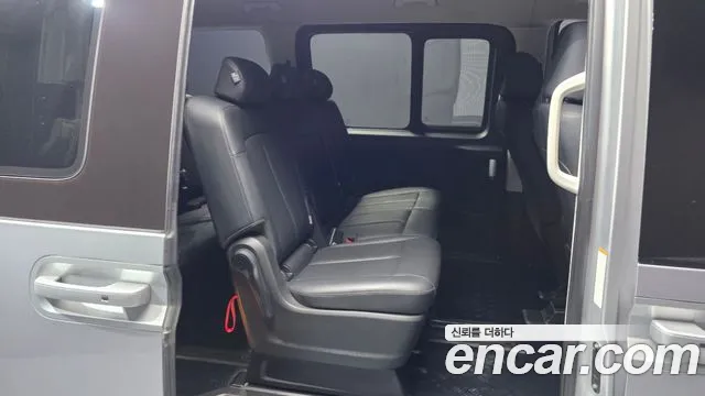 Hyundai Staria Staria L3.5 Tourer 9 мест — Фото автомобиля 11
