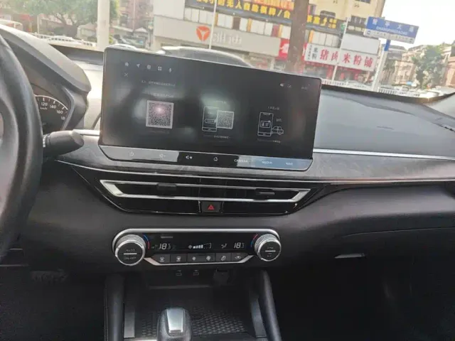 Nissan Teana — Фото автомобиля 12