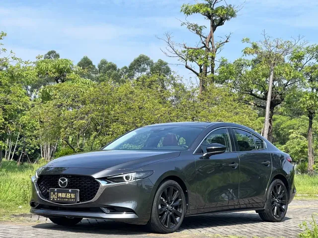 Фотография автомобиля — Mazda Axela