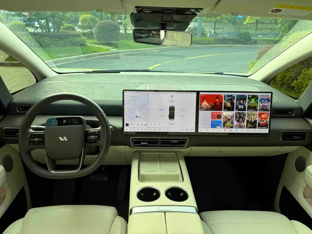 Li Auto MEGA — Фото автомобиля 9