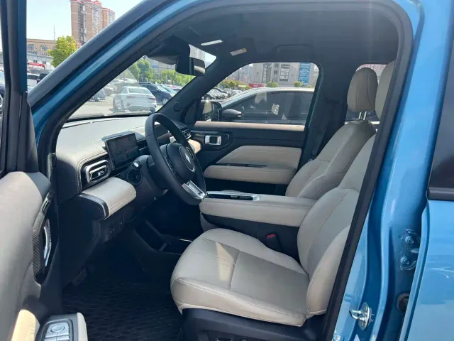 Baojun Yep Plus — Фото автомобиля 5