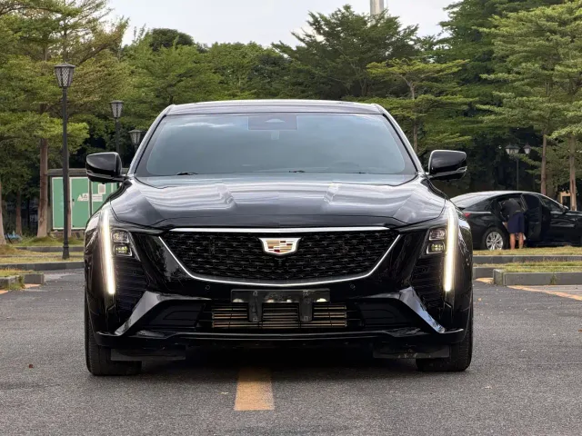 Cadillac CT5 — Фото автомобиля 6