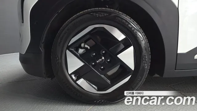 Kia EV3 — Фото автомобиля 5