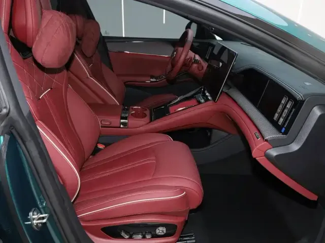 Denza Z9GT — Фото автомобиля 15