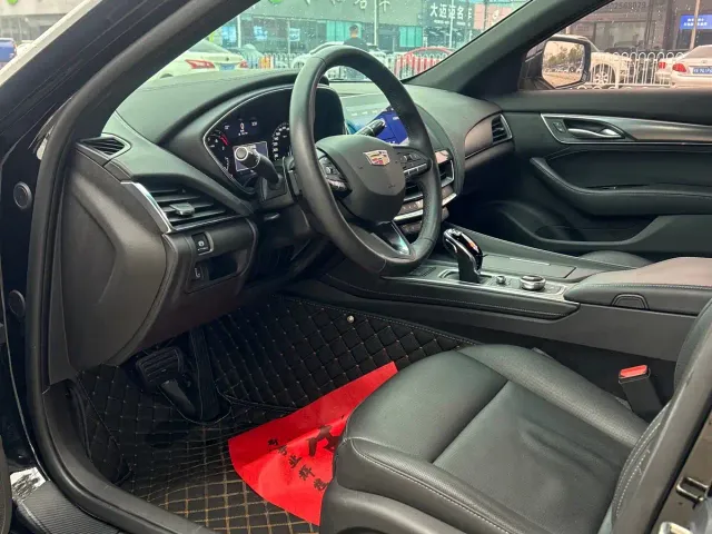 Cadillac CT5 — Фото автомобиля 4