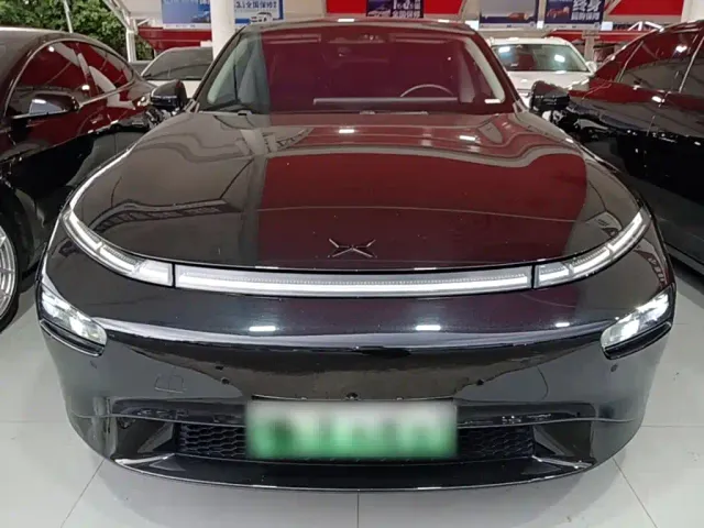 Xpeng P7 — Фото автомобиля 2