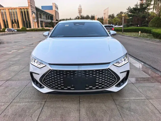 Фотография автомобиля — BYD Han