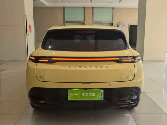 Leapmotor Lafa 5 — Фото автомобиля 14