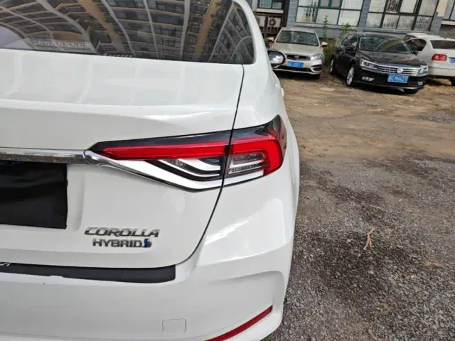 Toyota Corolla — Фото автомобиля 7