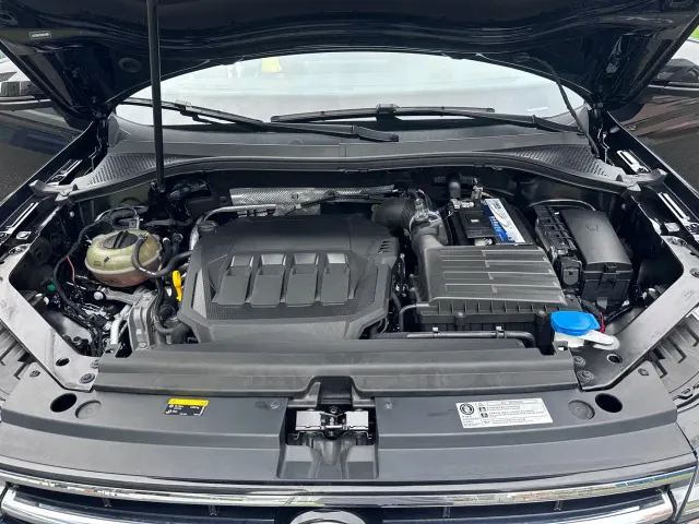 Volkswagen Tiguan L — Фото автомобиля 14