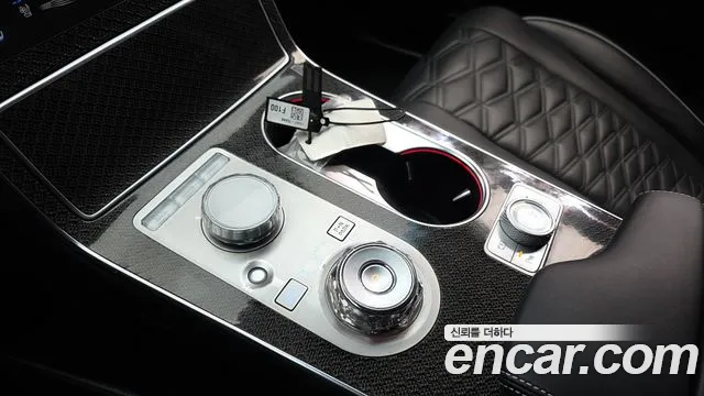 Genesis GV80 — Фото автомобиля 9