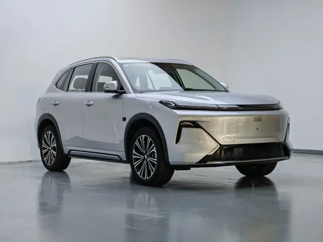 Geely Galaxy Starship 7 EM-i — Фото автомобиля 3