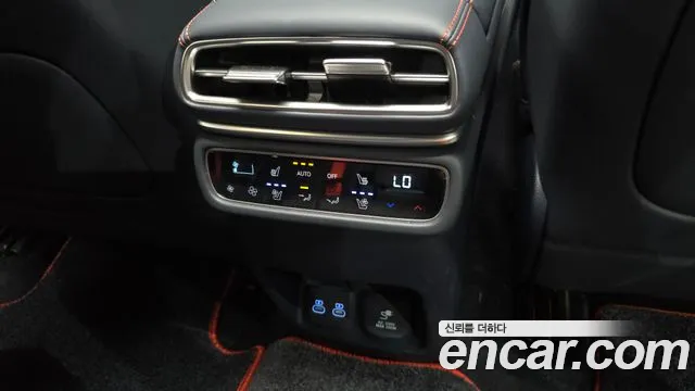 Genesis GV80 — Фото автомобиля 28