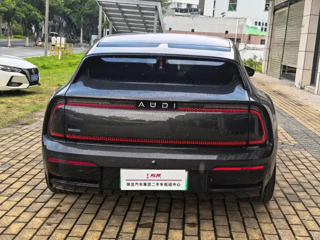 Audi E5 Sportback — Фото автомобиля 7