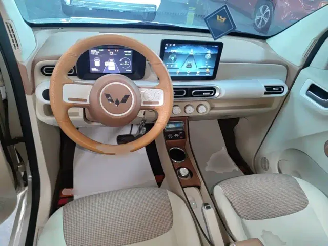 Wuling Hongguang Mini EV — Фото автомобиля 9