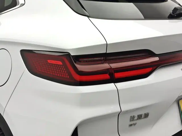 BYD Song PLUS — Фото автомобиля 14