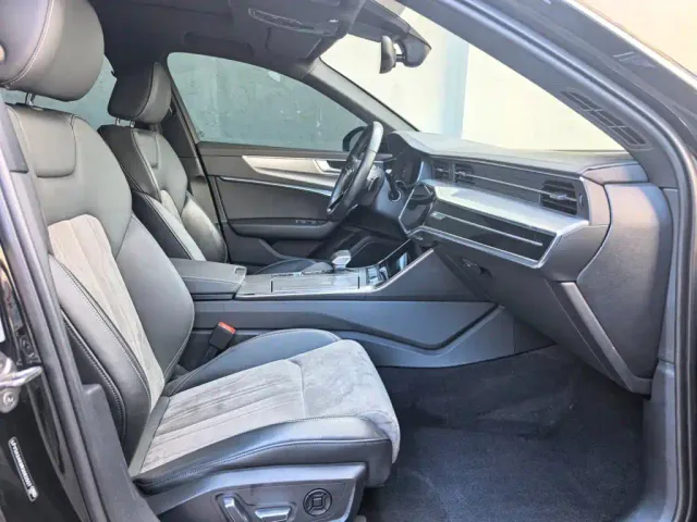Audi A6L — Фото автомобиля 9