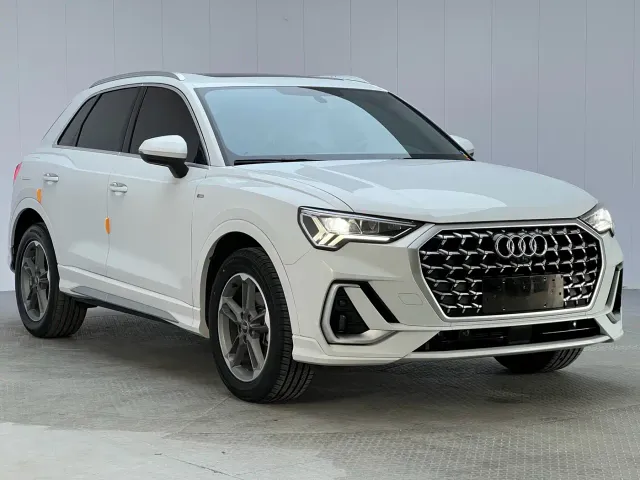 Audi Q3 — Фото автомобиля 3