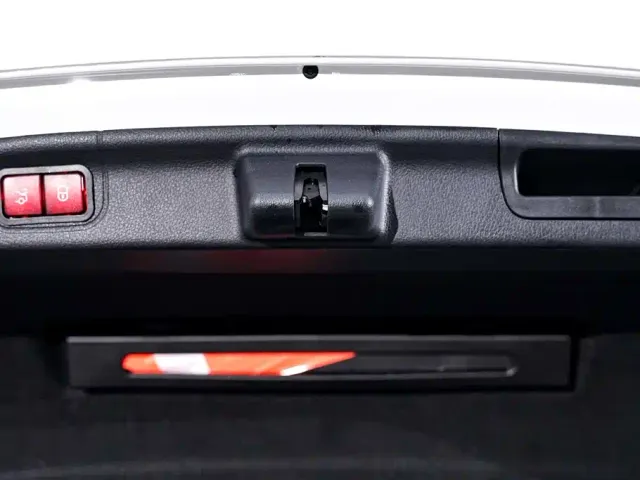 Mercedes-Benz C-Class — Фото автомобиля 30