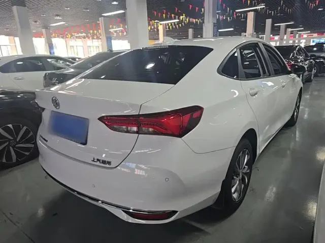 Buick Verano — Фото автомобиля 6